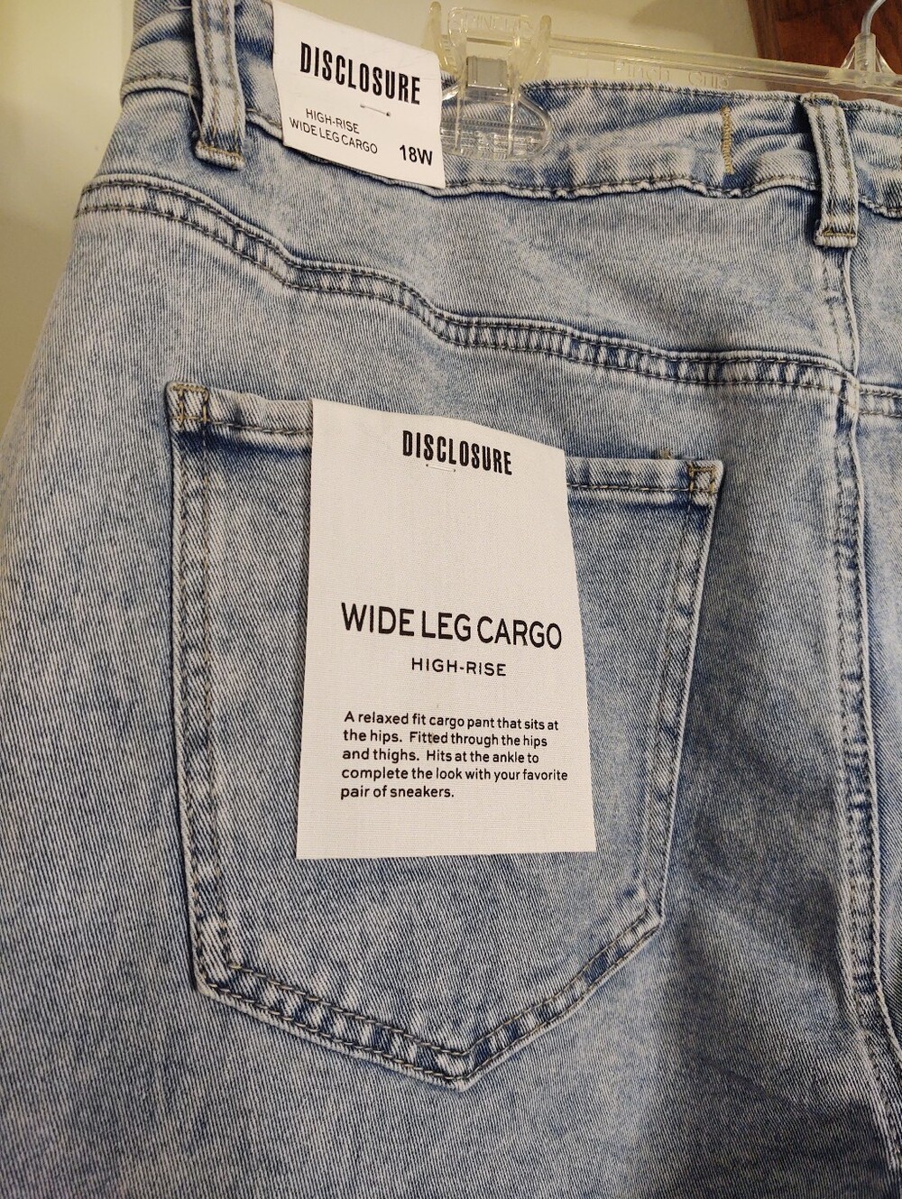 Disclosure Light Wash Cargo Jeans with Side Bow Details 20W - Picture 7 of 11